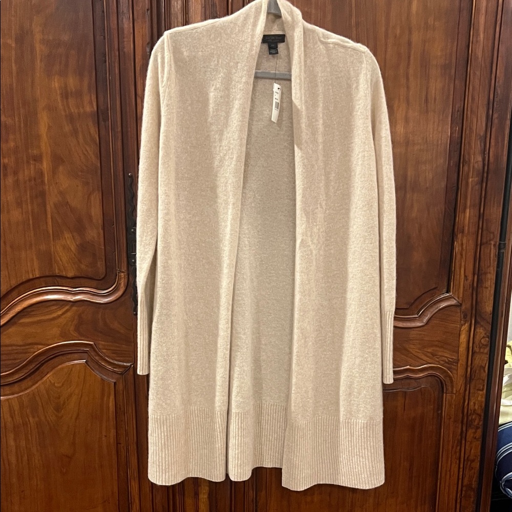 Saks Fifth Avenue Cream & Beige Women's Luxurious Cashmere Cardigan NEW size M - Picture 2 of 8